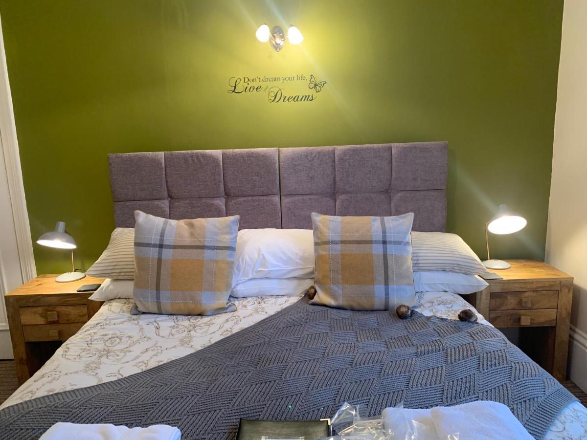 Wentworth Guesthouse วิทบี ภายนอก รูปภาพ