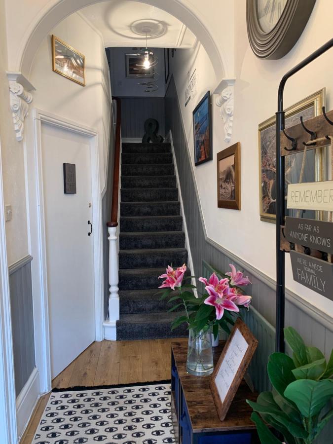 Wentworth Guesthouse วิทบี ภายนอก รูปภาพ